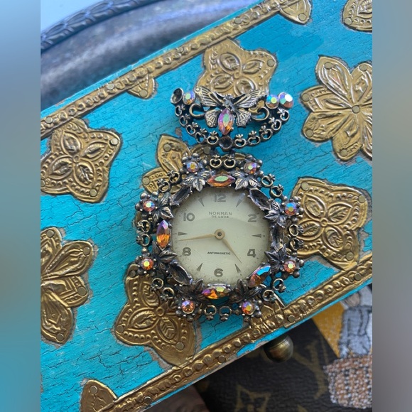 Beautiful Vintage NORMAN Rhinestone Swiss Designed Designer Watch Pin Brooch - Picture 3 of 10